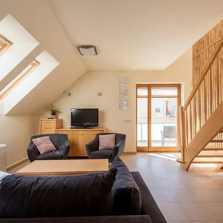 Nadmorski Z Balkonem Blisko Plazy By Renters * Rewal